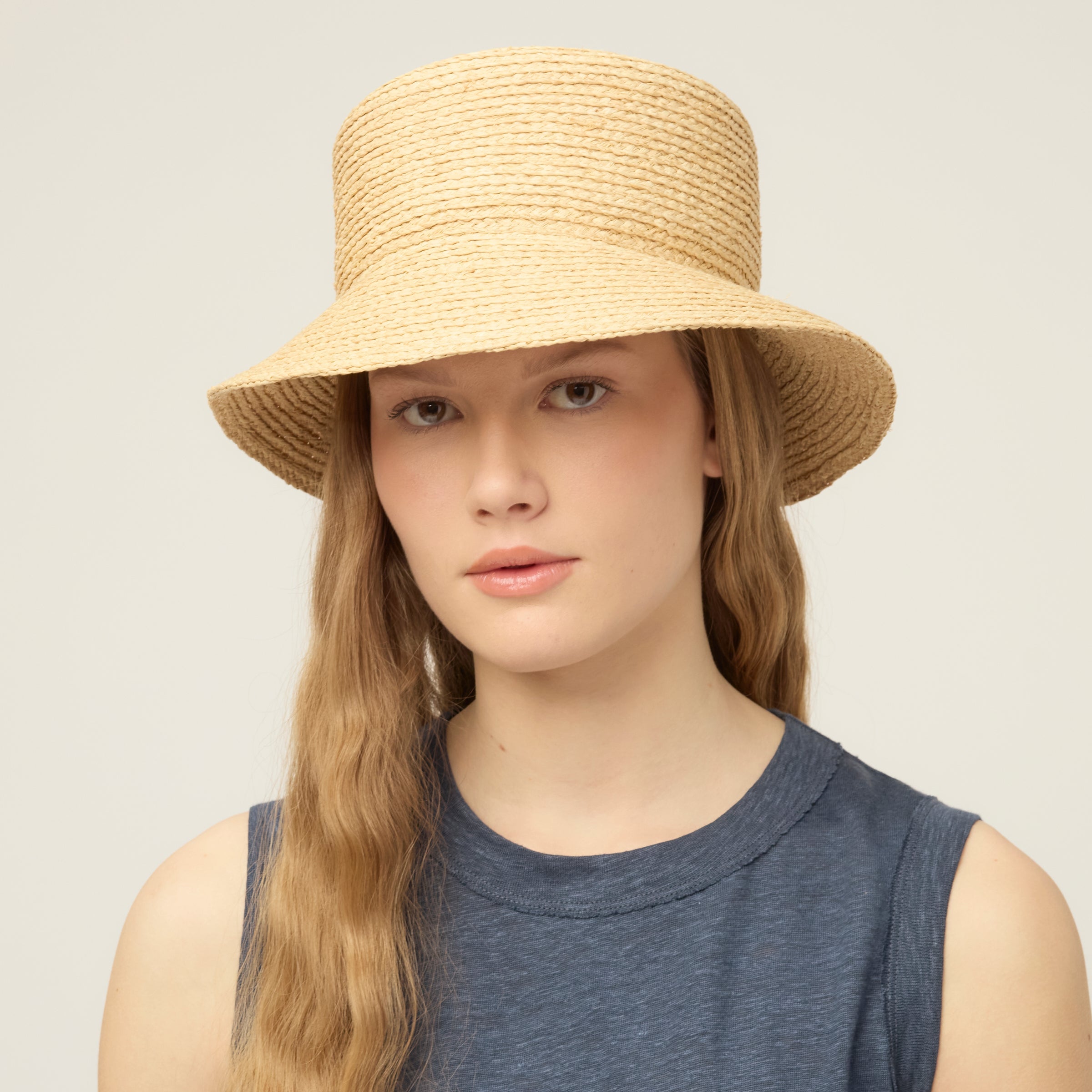 Tilley Raffia Sun Bucket 戶外帽 主產品圖