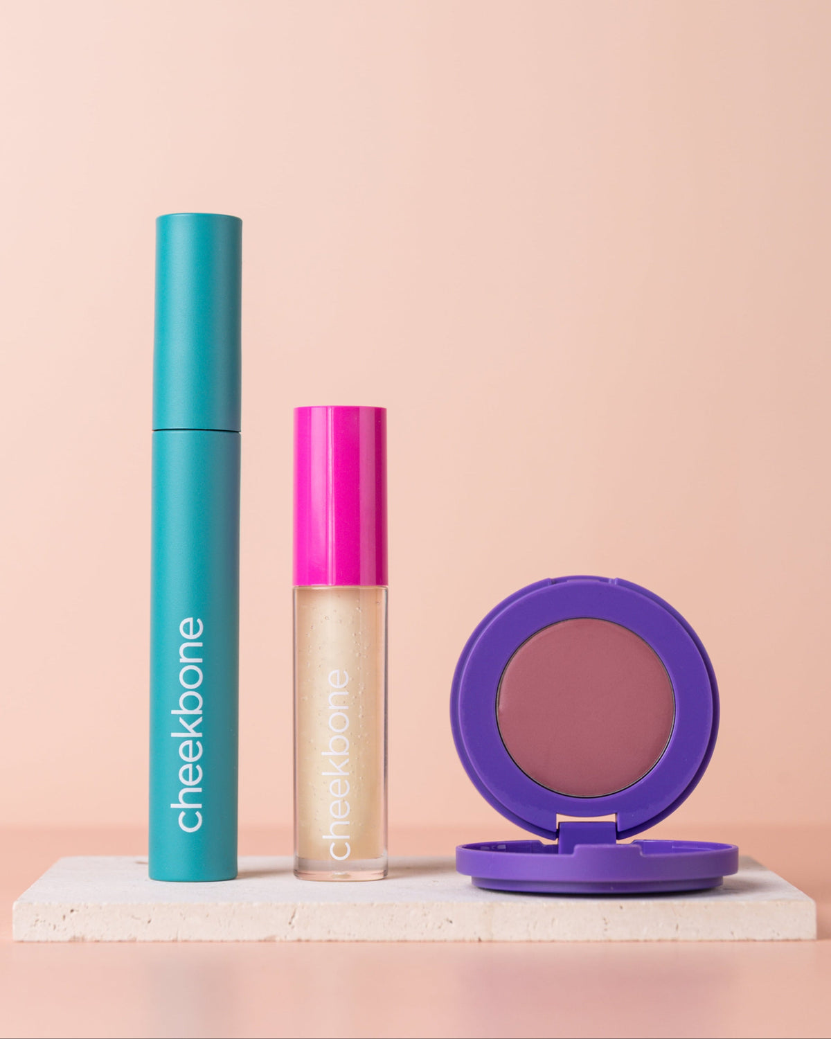 Cheekbone Beauty Cheekbone Essentials 套裝 主產品圖