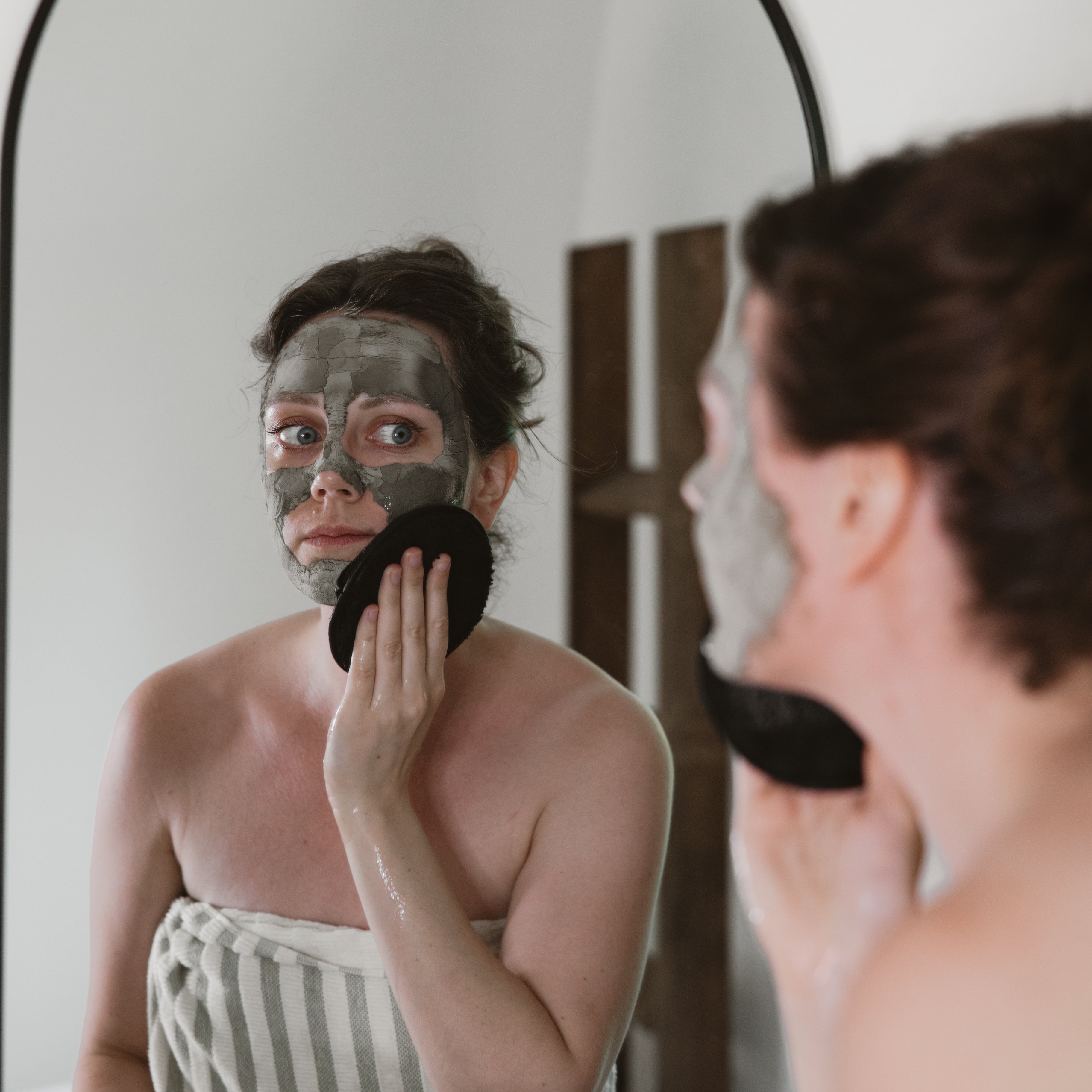 Cocoon Apothecary Ancient Mud Facial Mask 護膚用品 產品細節圖 4